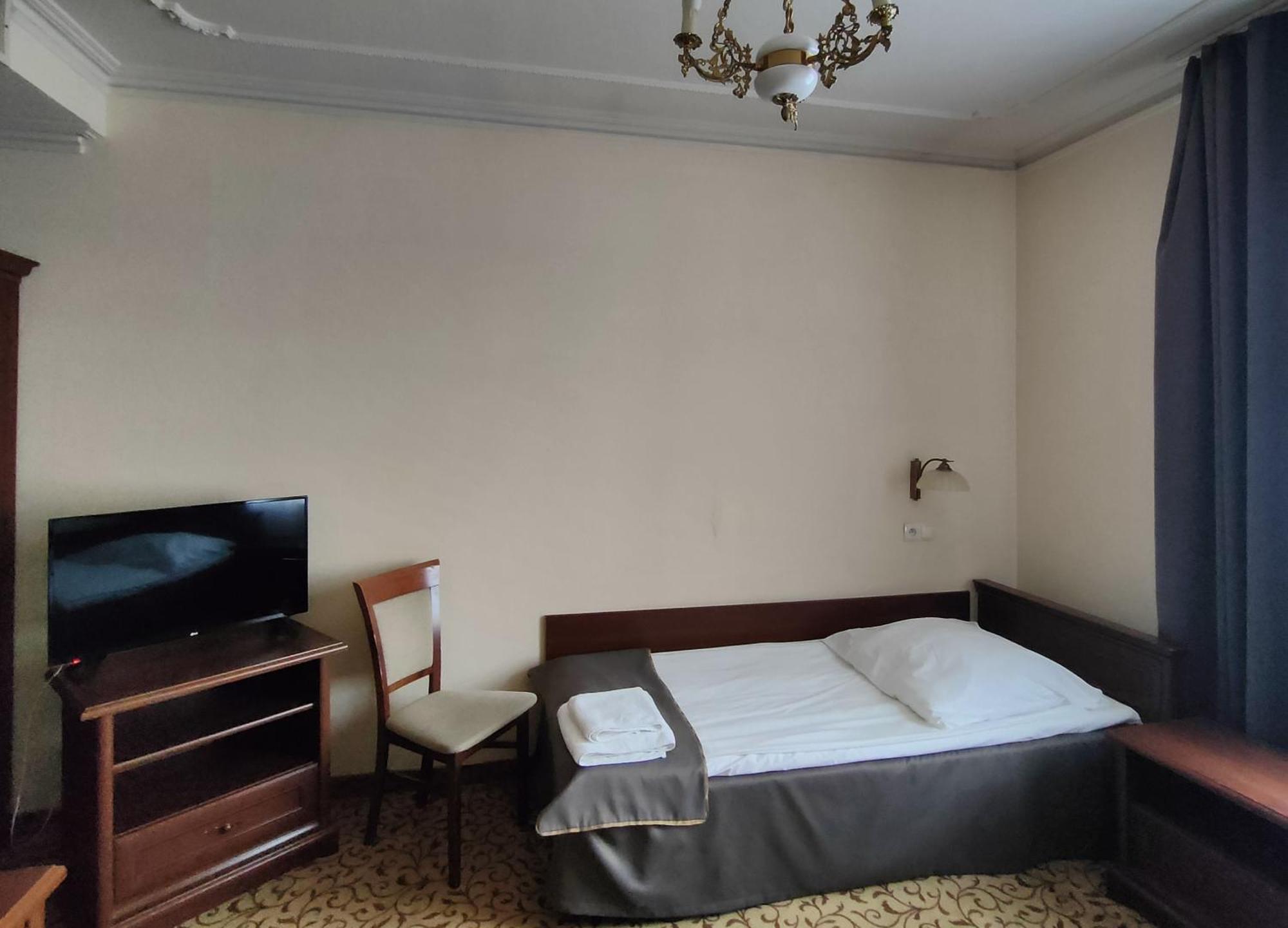 Hotel Venecia Palace Michalowice  Bagian luar foto