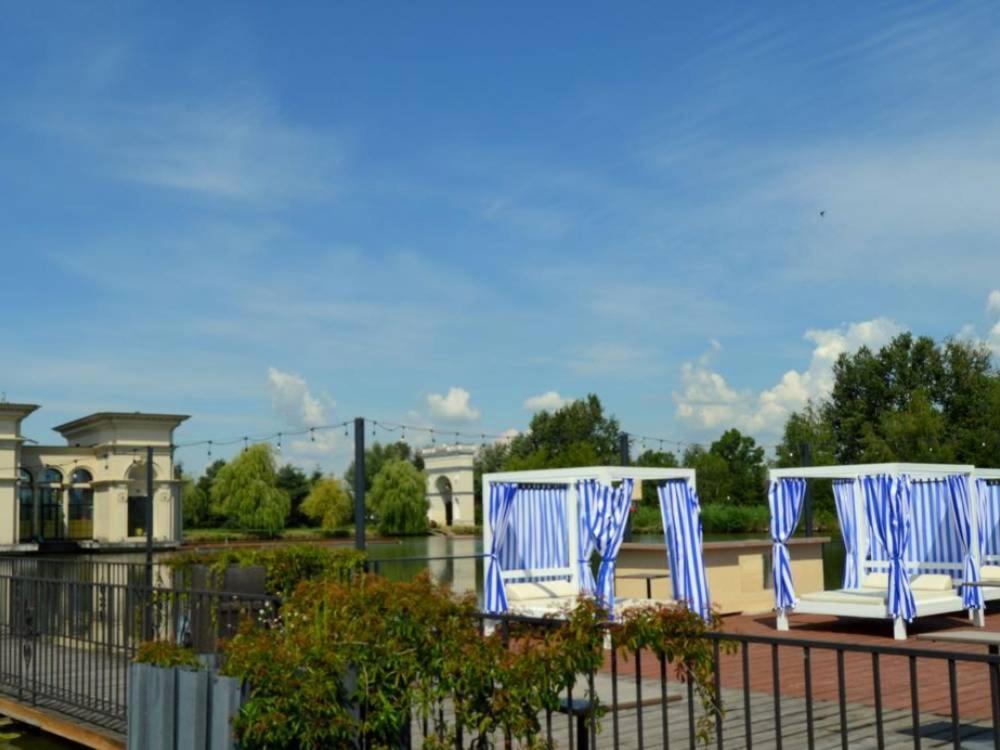 Hotel Venecia Palace Michalowice  Bagian luar foto