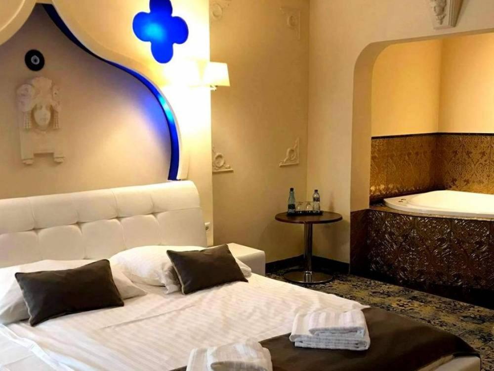 Hotel Venecia Palace Michalowice  Bagian luar foto
